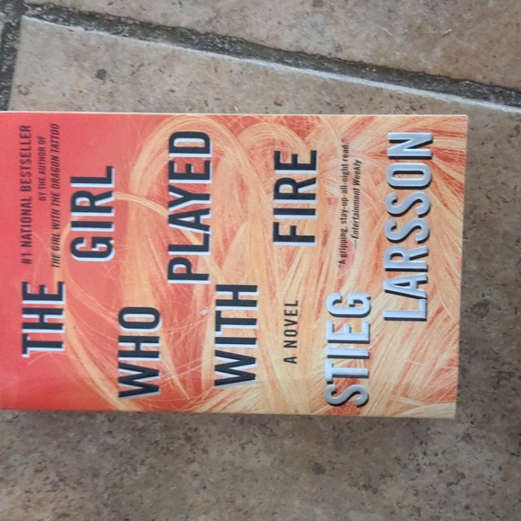 Book Set The Girl with the Dragon Tattoo Steig Larson excellent condition! - Picture 2 of 4